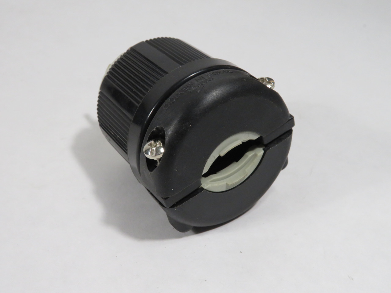 Cooper CWL620P Hart-Lock Plug 20A 250V 3-Wire 2-Pole NEMA L6-20P USED