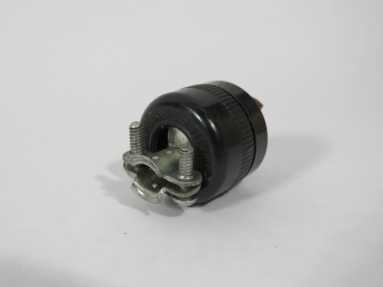Pass & Seymour 7485 Midget Locking Plug 15A 125V 3-Wire 2-Pole USED