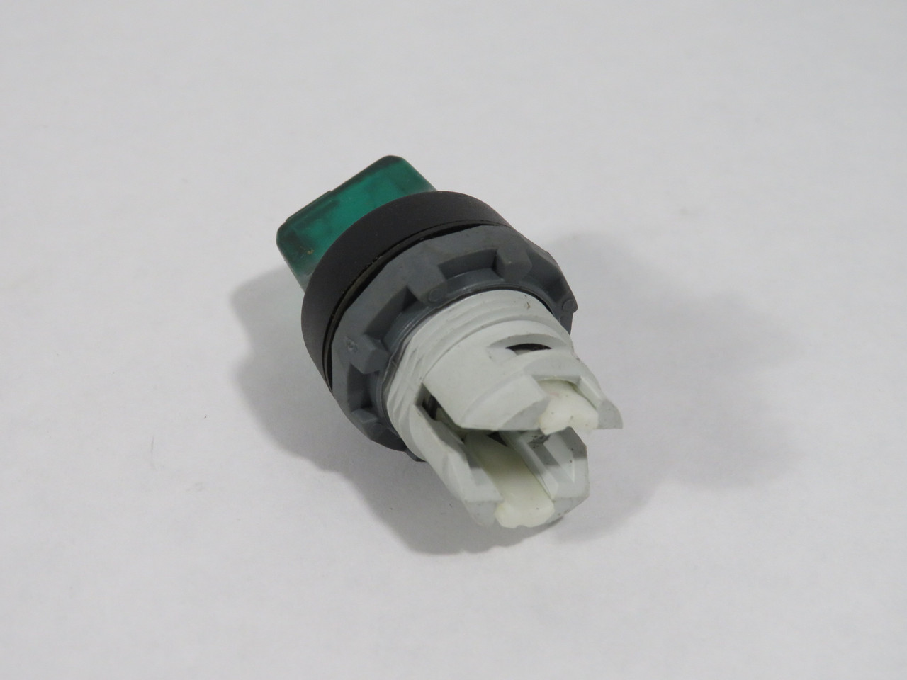 ABB M2SS2-11G Illuminated Selector Switch Operator 2-Pos Maintained Green USED