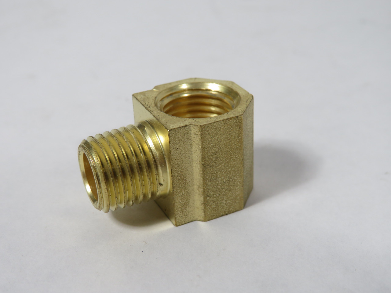Watts A-739 Street Elbow Fitting 1/4" MIP 1/4" FIP Lot of 3 NWB