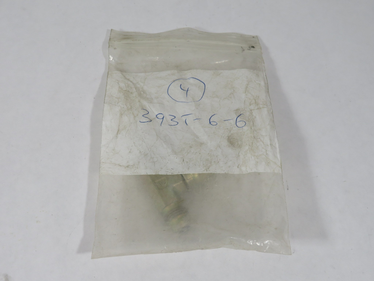 Parker 393T-6-6 Swivel Nut Branch Tee 3/8" Tube OD 9/16-18 Tube End/Swivel NOP