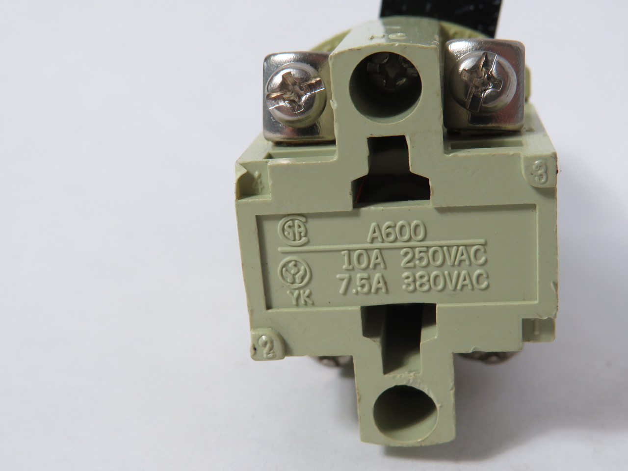 Generic Momentary 22.5mm Red Push Button 1NO 1NC 10A 250VAC 7.5A 380VAC USED