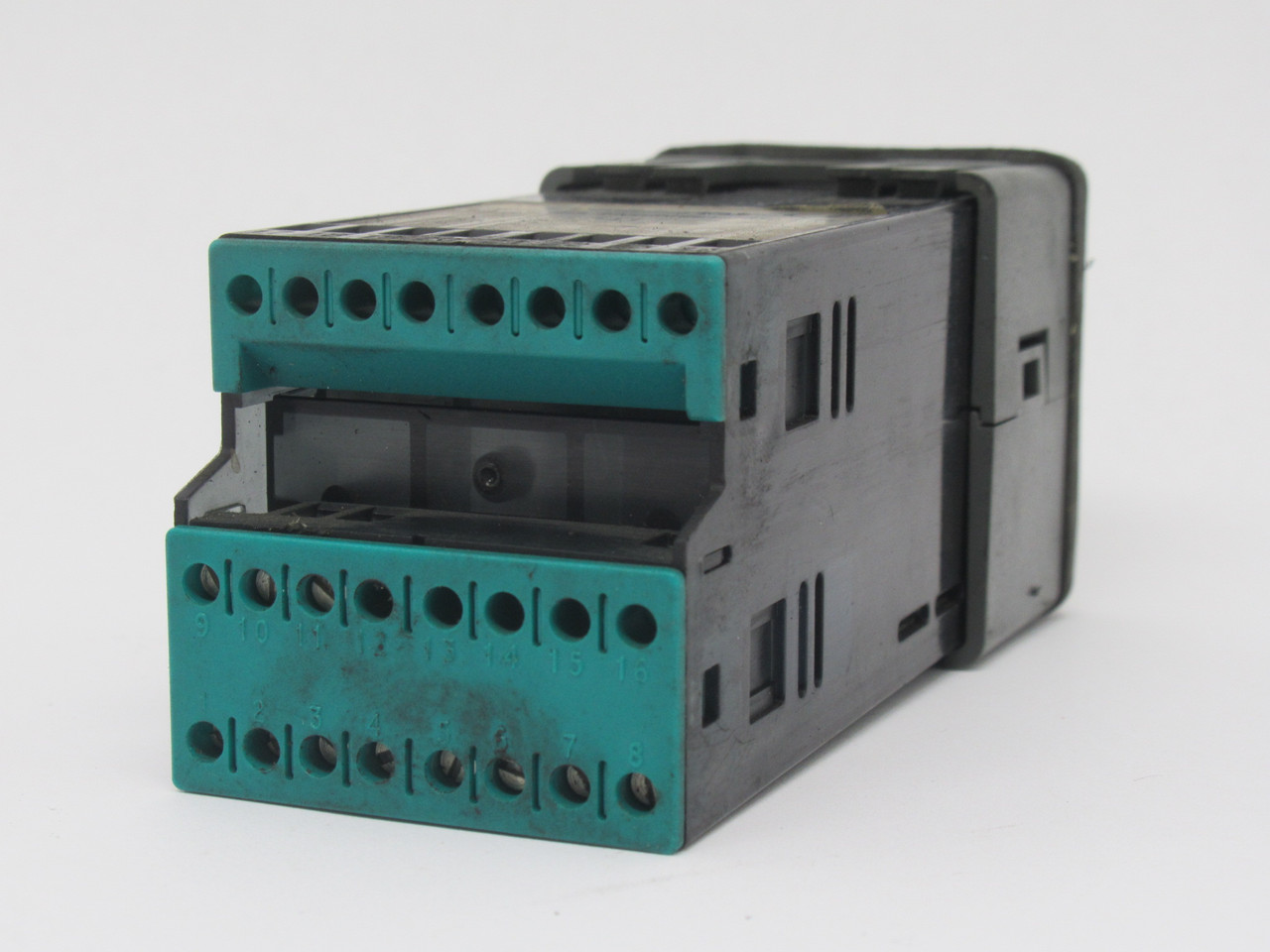 Omega Engineering CN9411 Dual Display Temperature Controller 100-240V USED