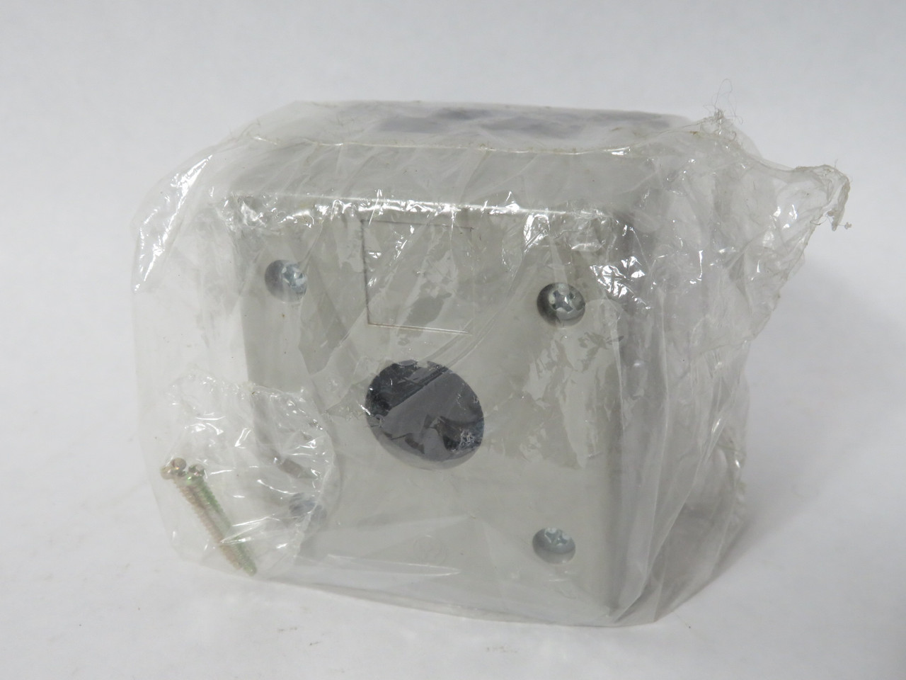 Generic Enclosure 3 22.5mm 1 Gang Push Button Enclosure NWB