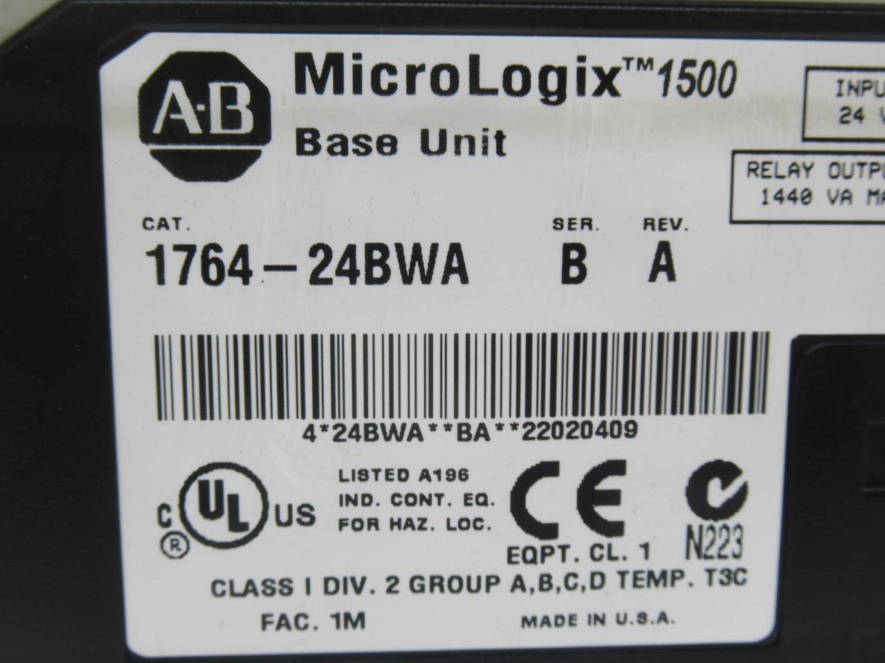 Allen-Bradley 1764-24BWA MicroLogix 1500 Base Unit Ser. B 100-240VAC USED