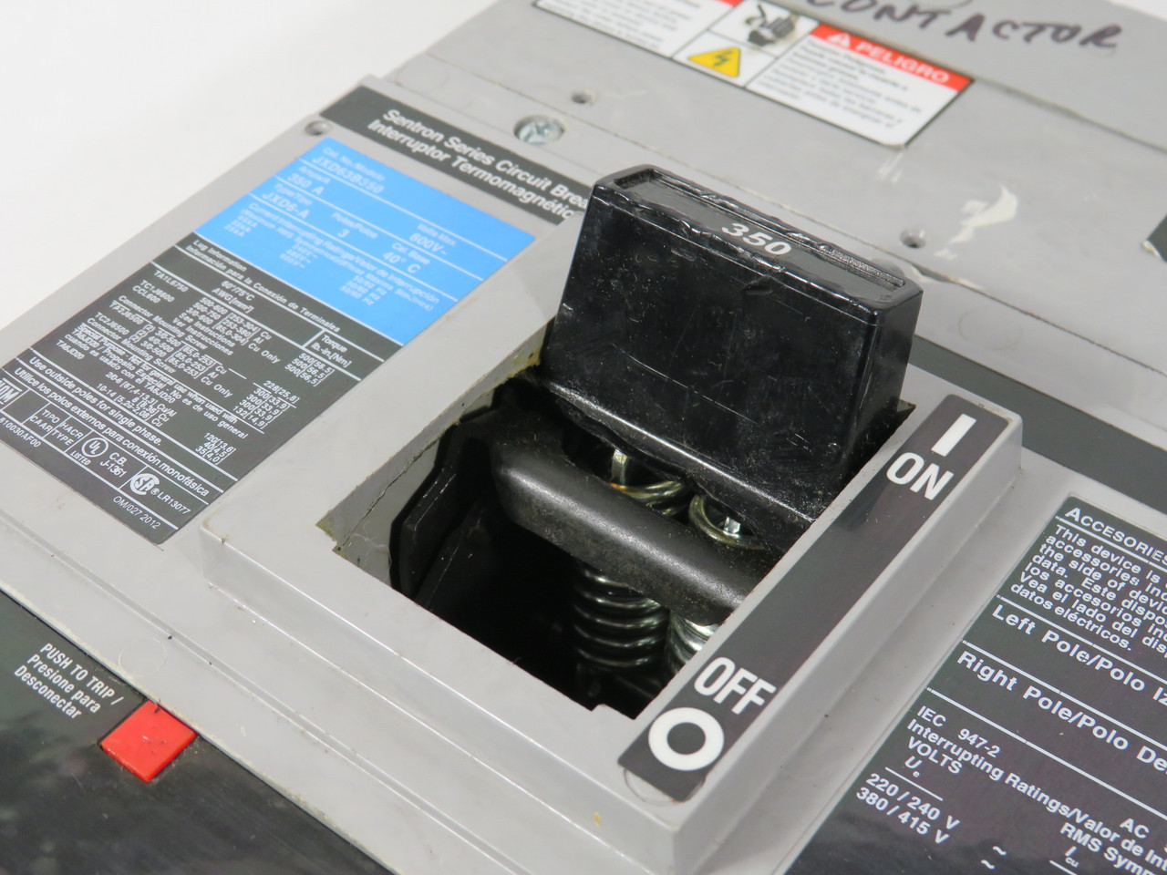 Siemens JXD63B350 Circuit Breaker 350A 600VAC 3-Pole DAMAGED SWITCH HANDLE USED