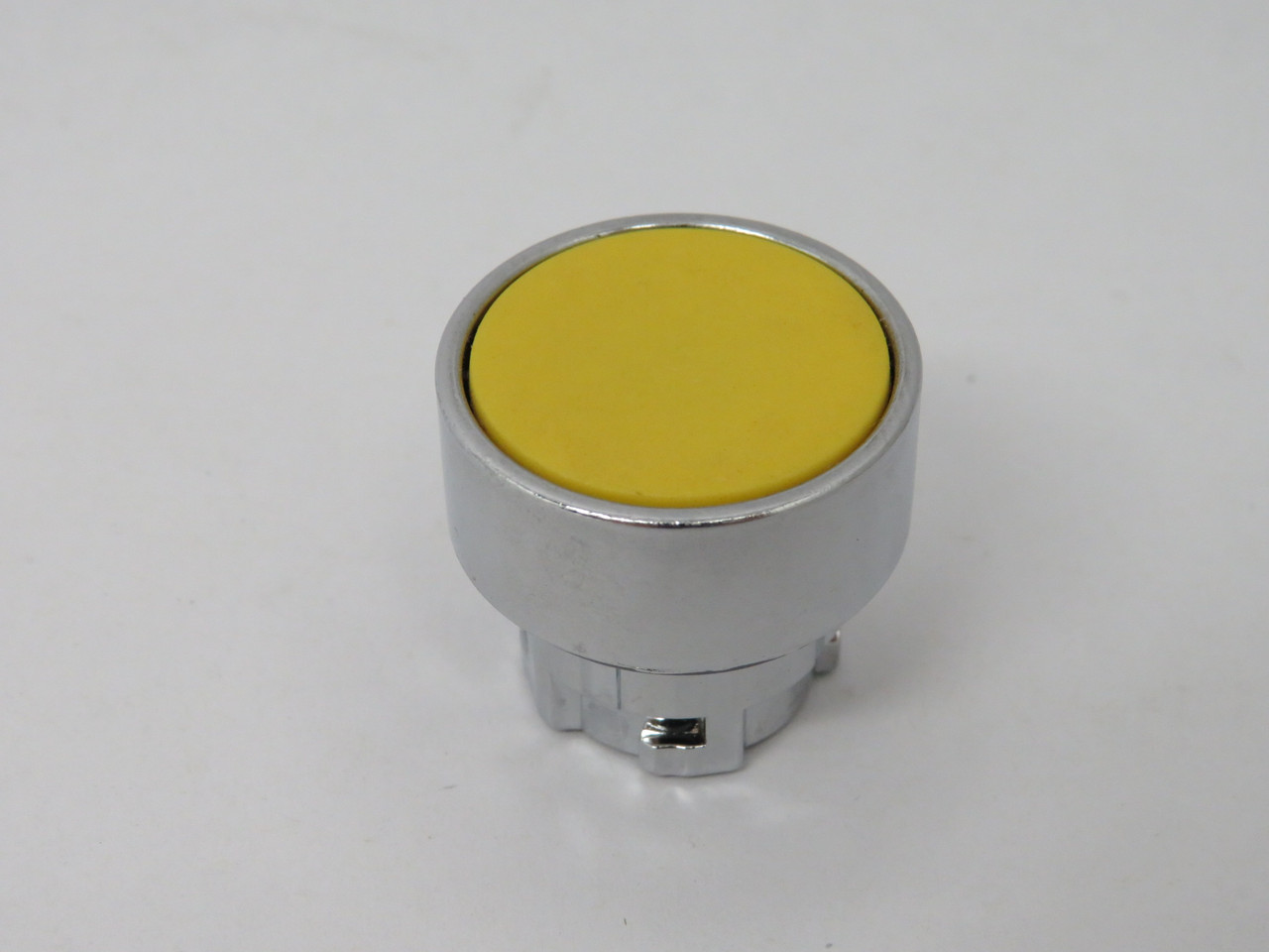 Lovato 8LM2TQ105 Yellow 22mm Metal Push Button Momentary Operator NOP