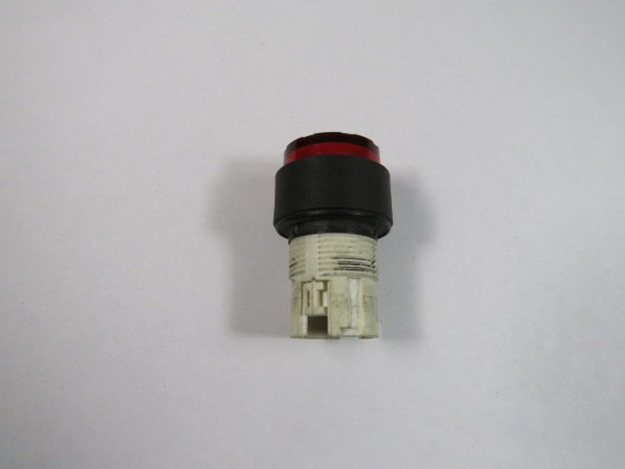 Allen-Bradley 800EP-LE4 Red Push-to-Test Pilot Light Operator USED