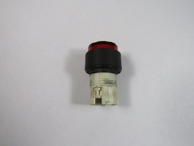 Allen-Bradley 800EP-LE4 Red Push-to-Test Pilot Light Operator USED