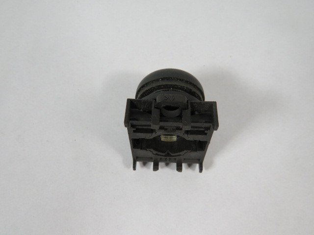Allen-Bradley 800FP-LF5 Yellow Push Button Operator w/ Mounting Latch USED