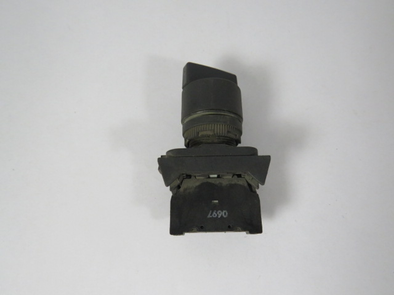 Allen-Bradley 800EP-SM22-3LX01 Selector Switch 1NC 2-Position USED