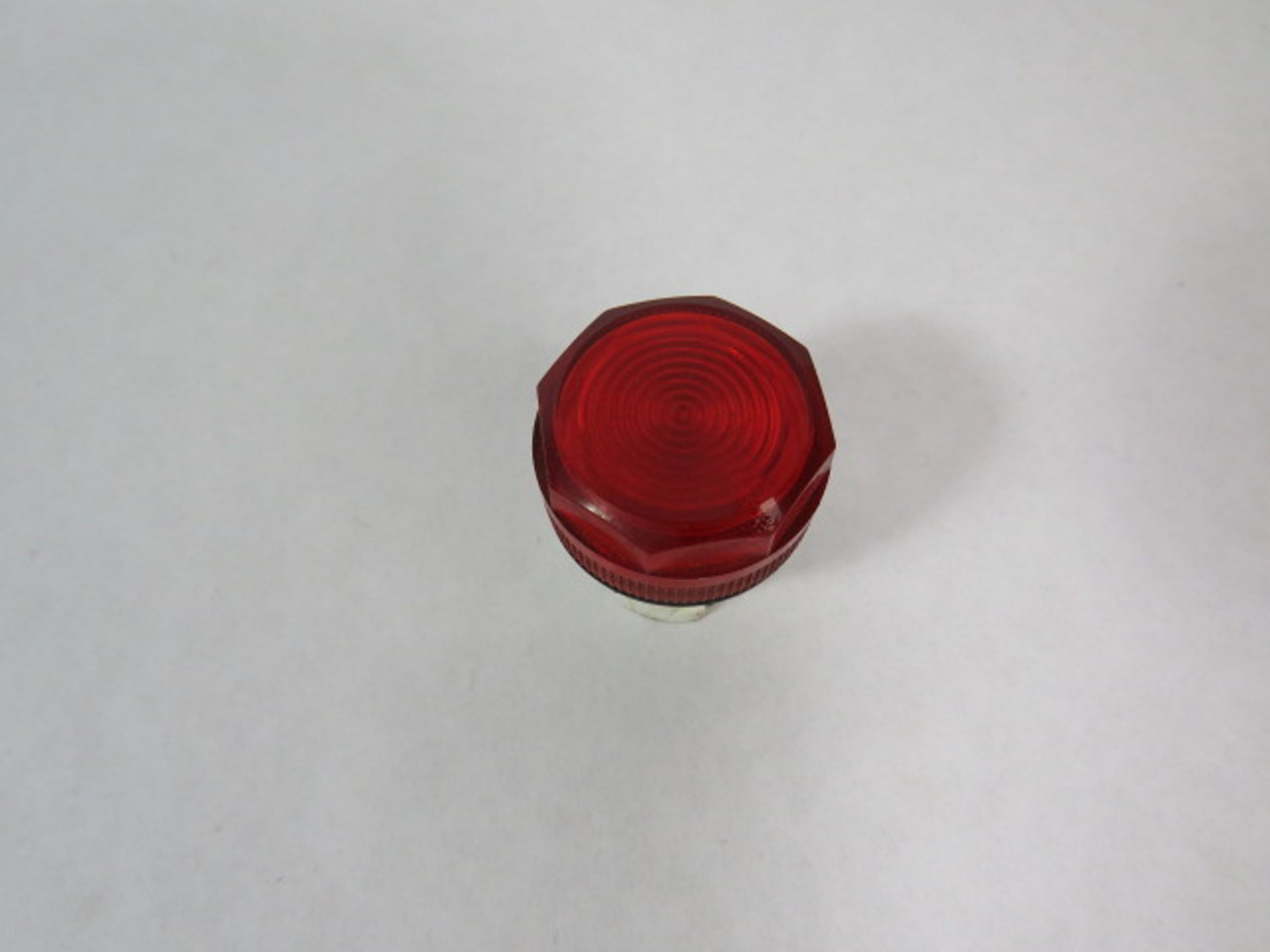 Cutler-Hammer E22H2 Red Indicating Light Operator Only USED