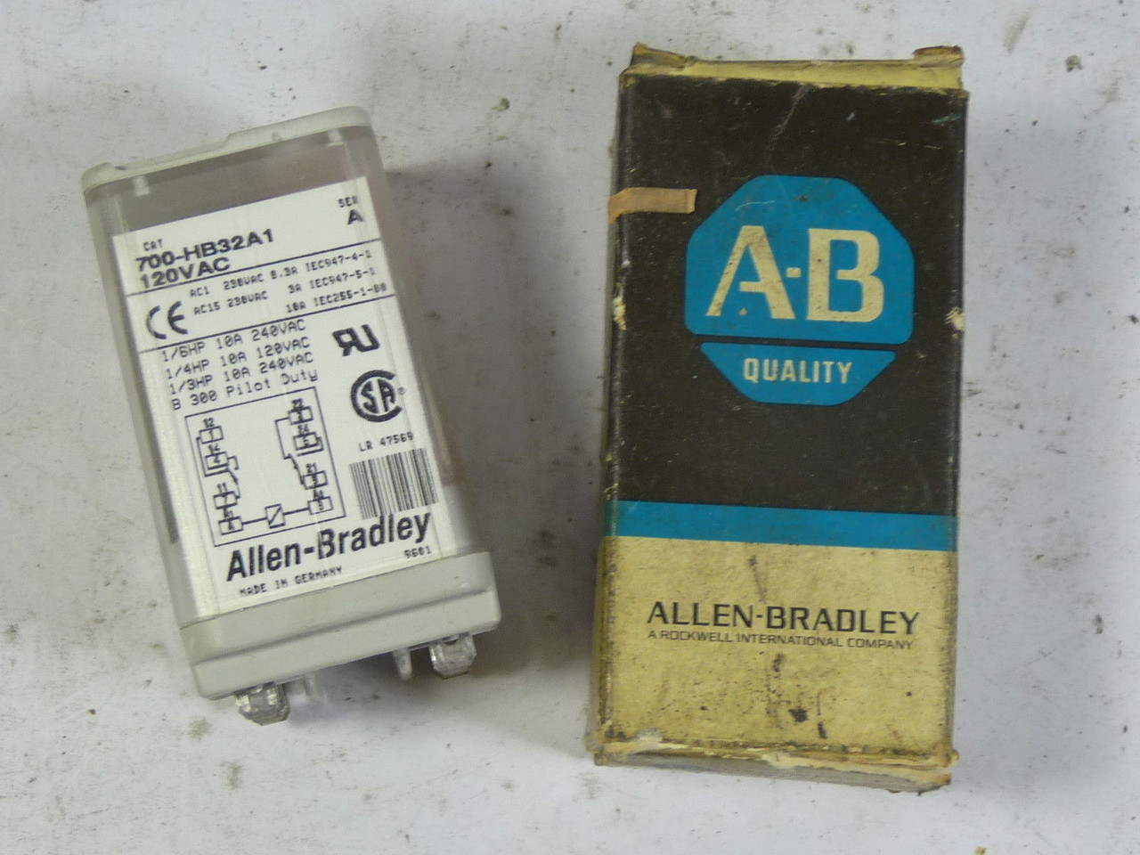 Allen-Bradley 700-HB32A1 Series A General Purpose Relay 120VAC Coil 10A ! NEW !