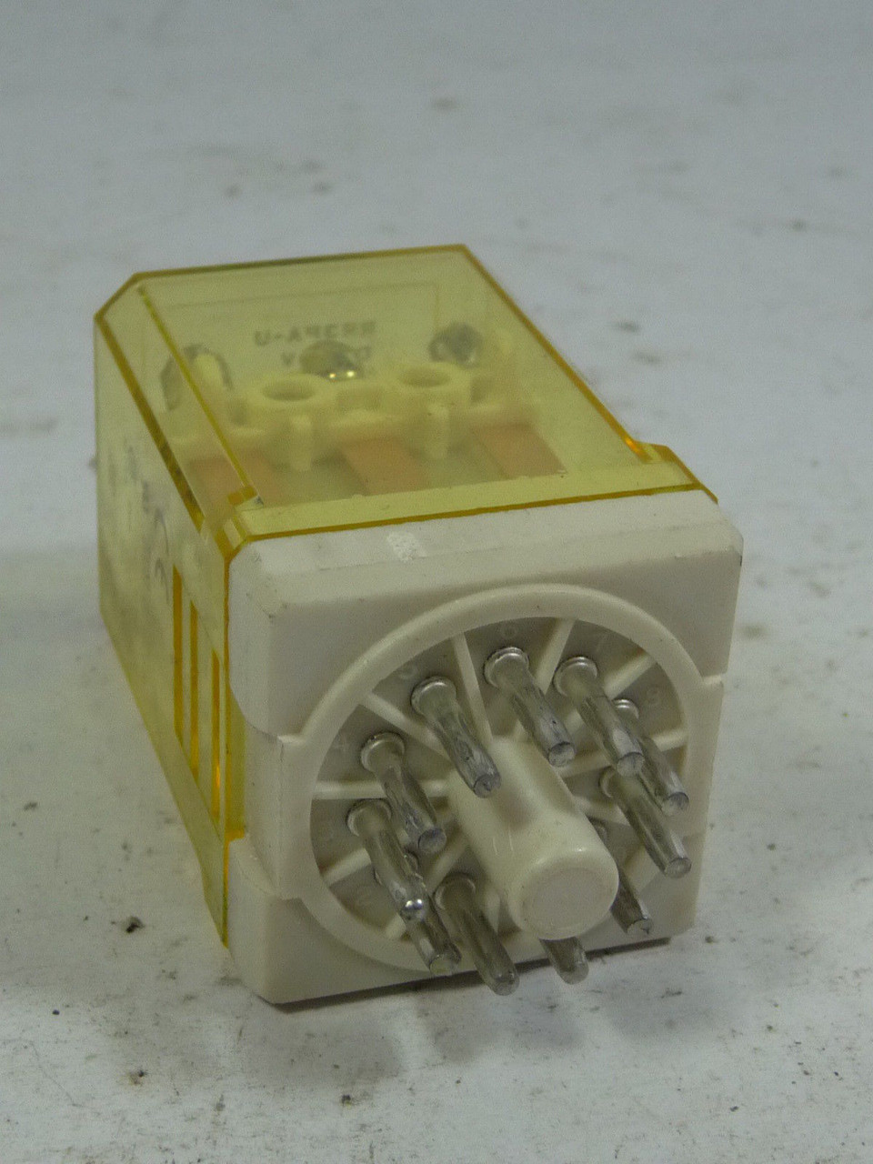 IDEC RR3PA-UDC24V Relay 10AMP 11Pin 24VDC USED