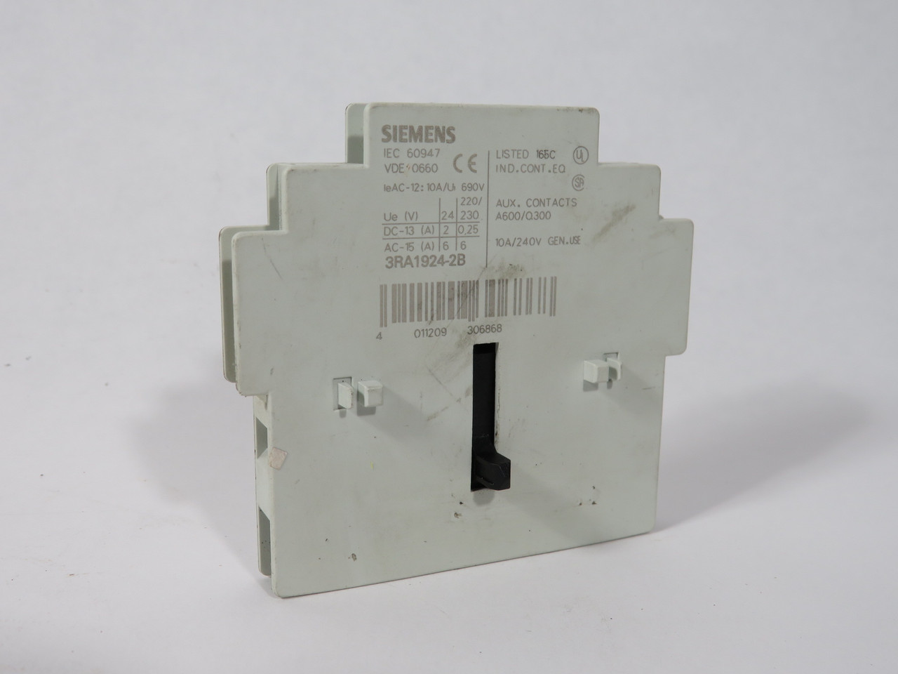 Siemens 3RA1924-2B Mechanical Interlock for Reversing Starter USED