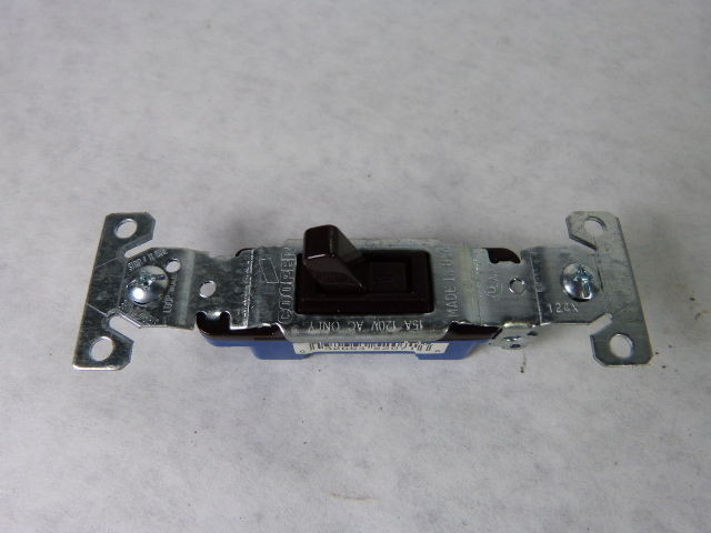 Cooper 1301B Single Pole Toggle Switch - Brown 15A 120VAC ! NOP !
