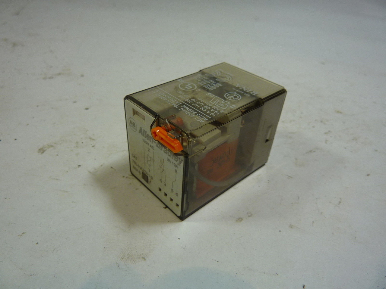 Allen-Bradley 700-HA32A1-3 Relay 10 Amp 120V USED