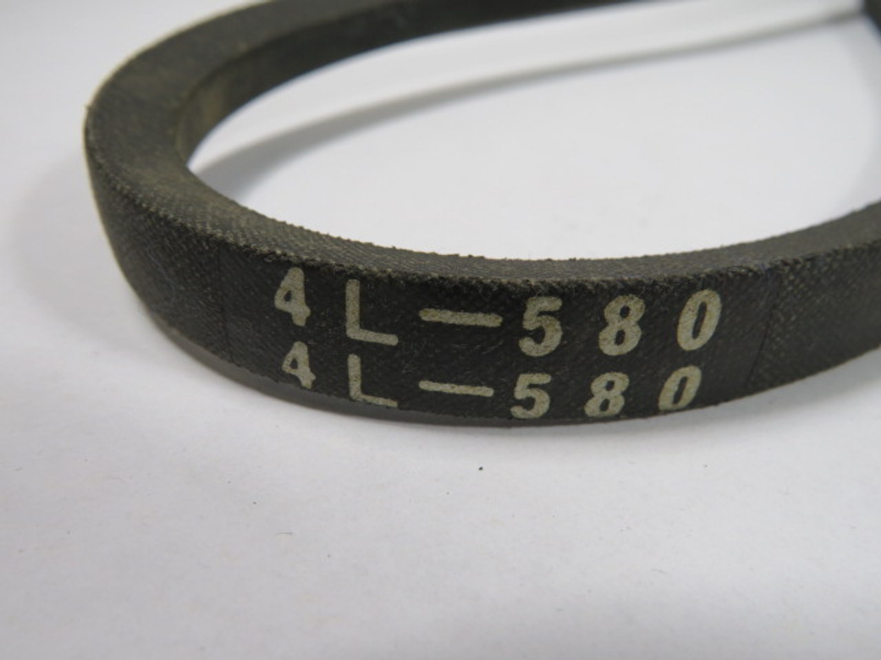 S.W.R. Industries Ltd. Three Five 4L-580 V-Belt ! NOP !
