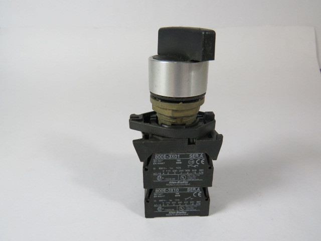 Allen-Bradley 800ES-HM32-3LX22 Selector Switch 2NO/2NC 3-Position USED