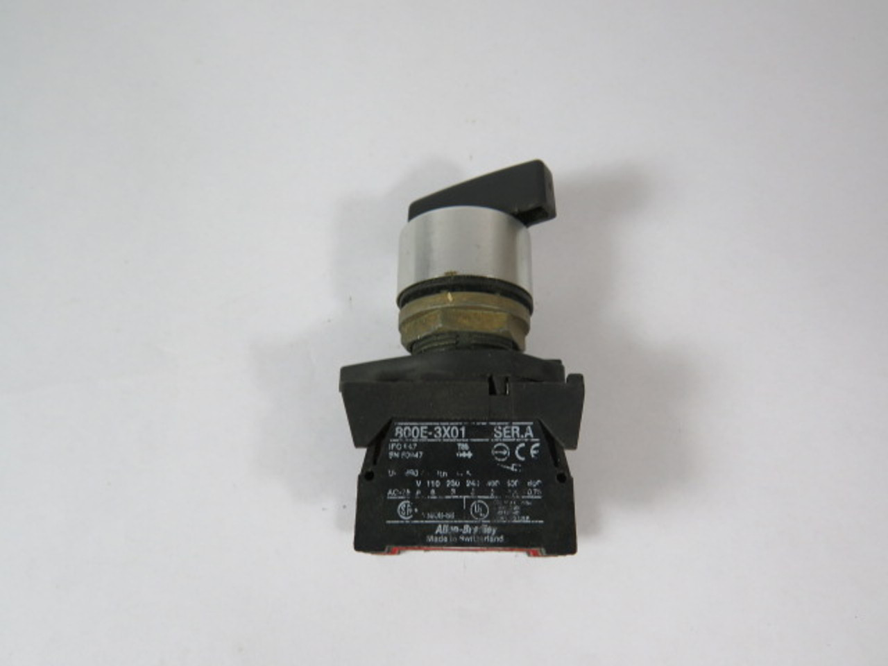 Allen-Bradley 800ES-HM22-3LX02 Selector Switch 2NC 2-Position USED