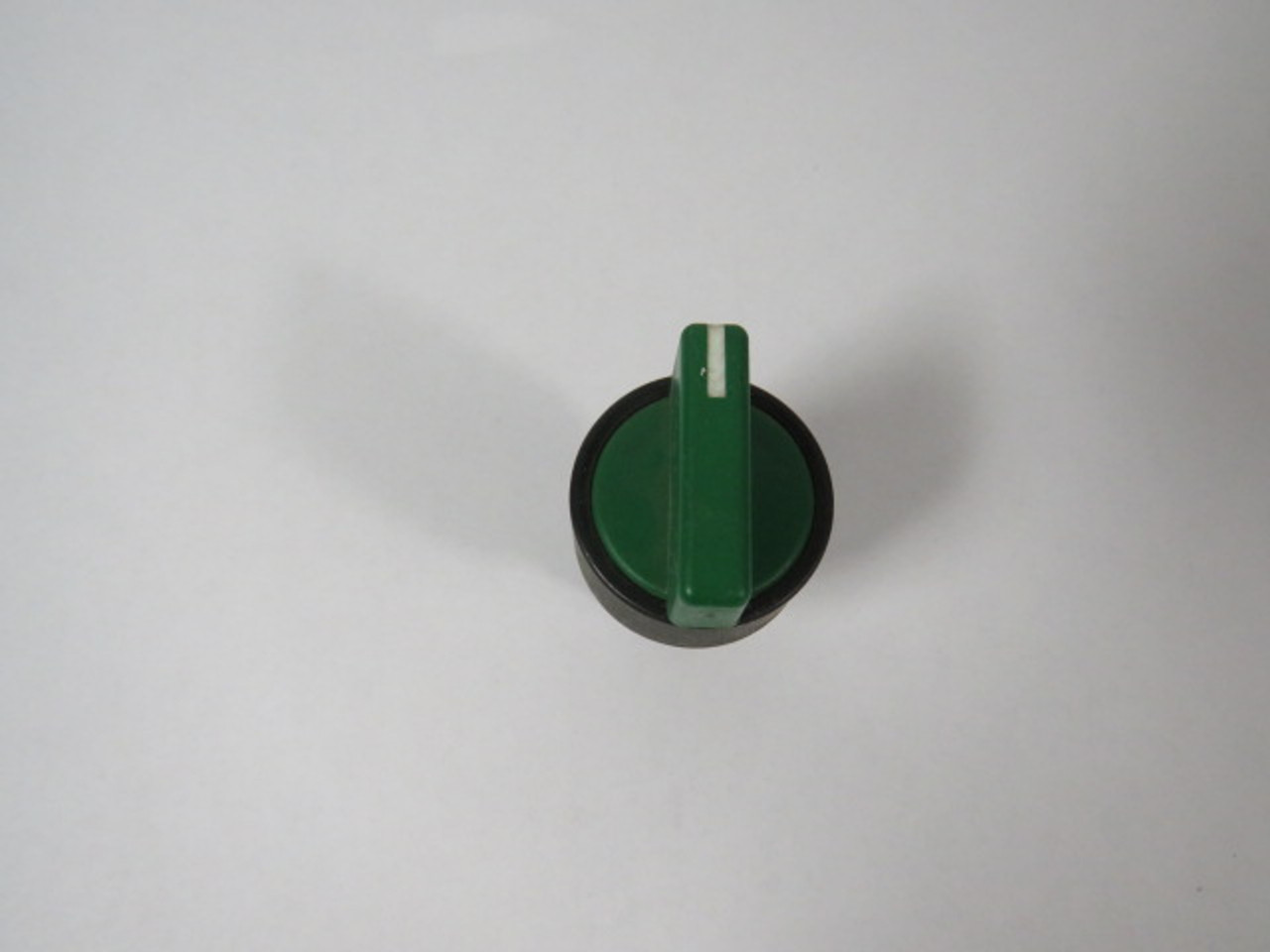 Allen-Bradley 800EP-SM23 Green Selector Switch Operator Only 2-Position USED
