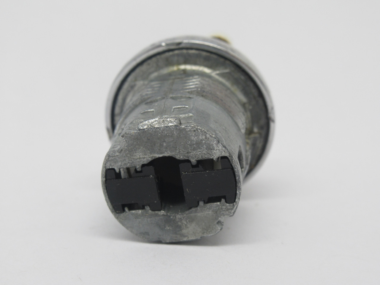 Allen-Bradley 800FM-SM22 Selector Switch Operator Only 2-Position USED