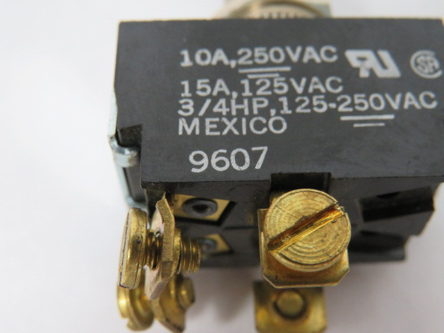 Carling 2GK54-73 Toggle Switch 10-15A 125-250VAC 3/4HP USED