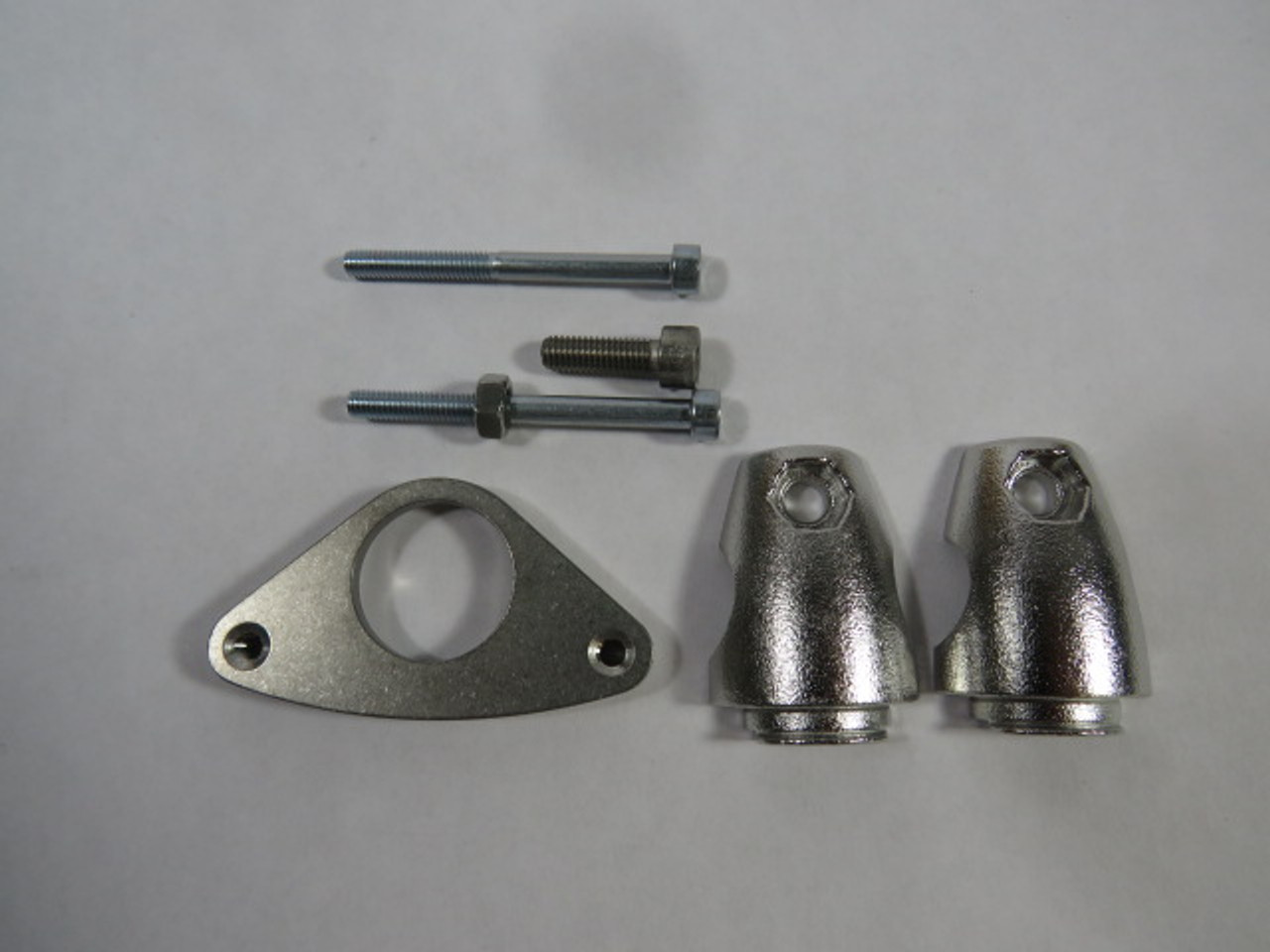 IFM Efector E2D112 Mounting Set Vision Sensor USED