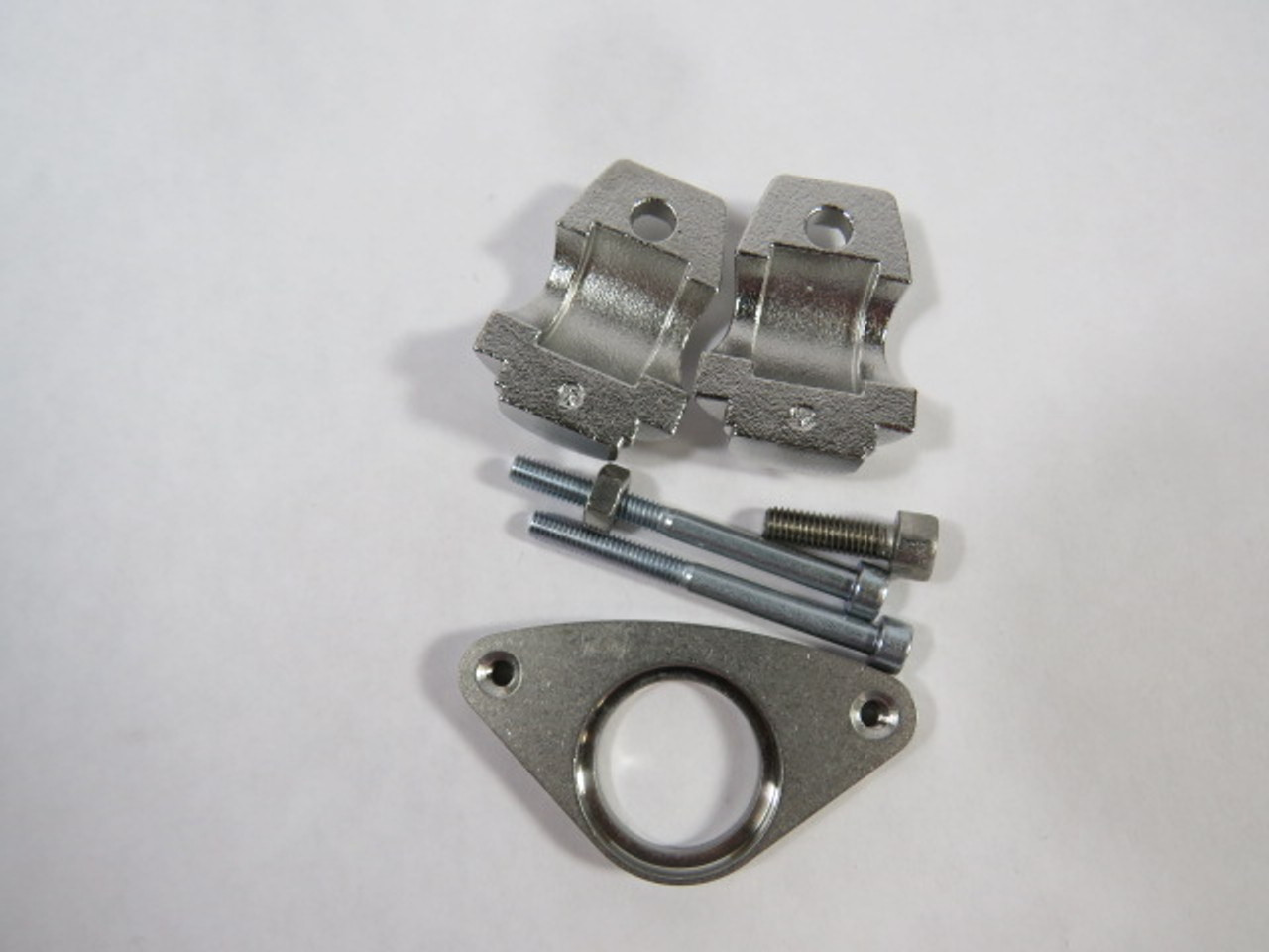 IFM Efector E2D112 Mounting Set Vision Sensor USED