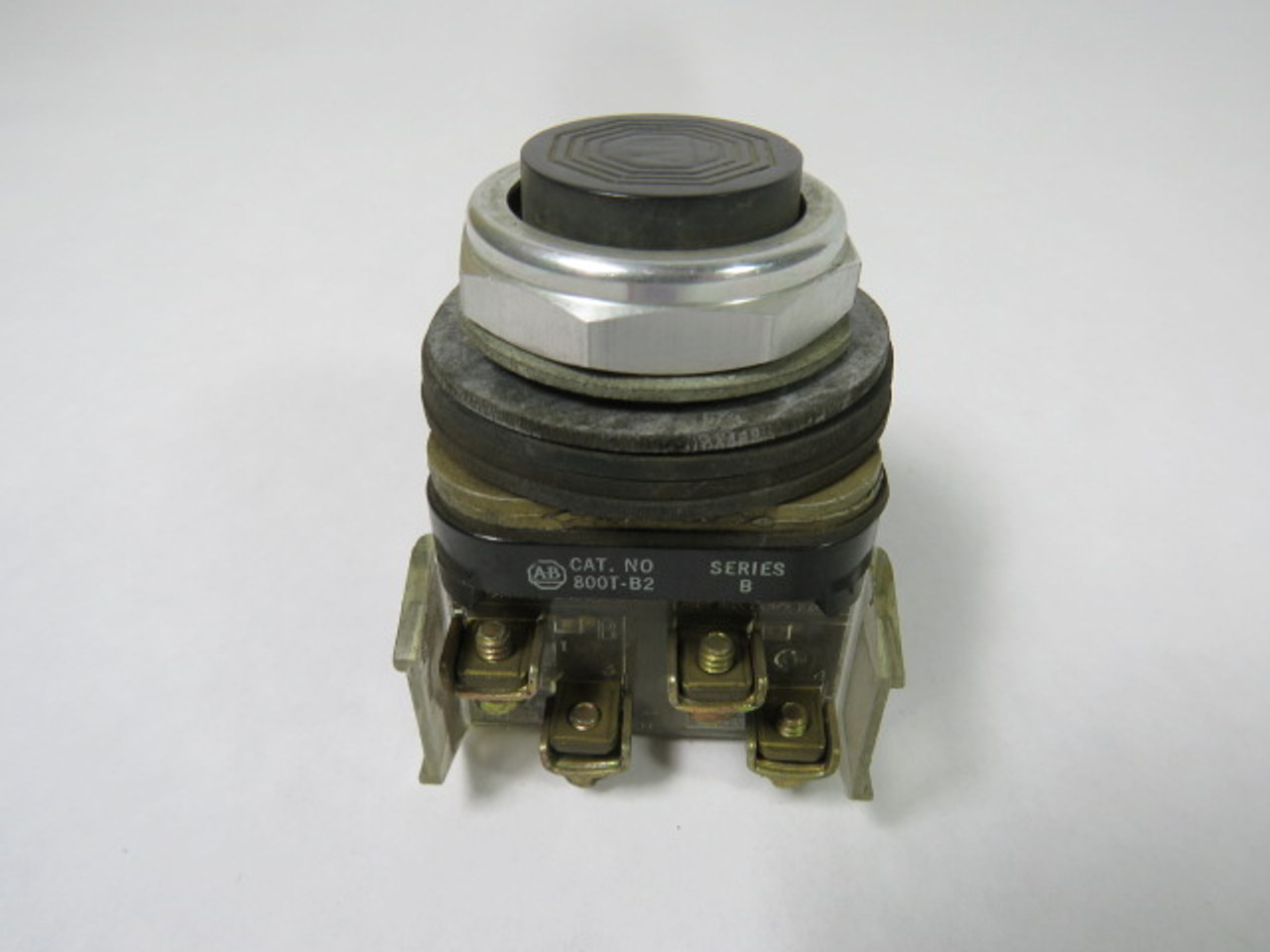 Allen-Bradley 800T-B2A Series B Black Push Button Extended 1NO/1NC USED