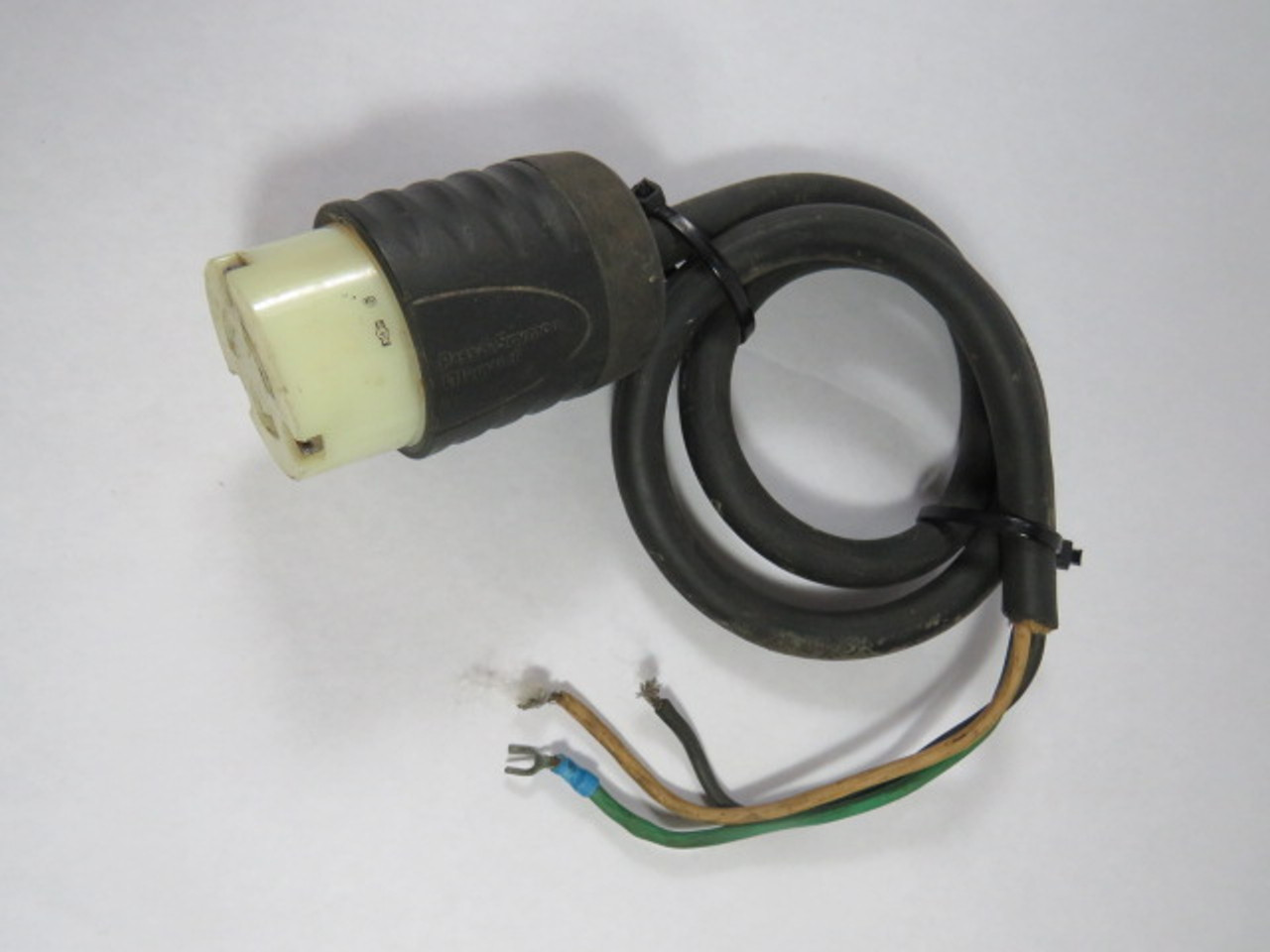 Pass & Seymour L520C Turnlok Connector 20A 125V USED