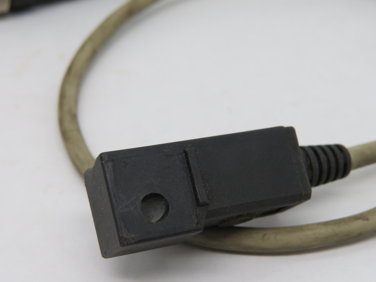 SMC D-G5P Auto Switch W/4-Pin Connector USED