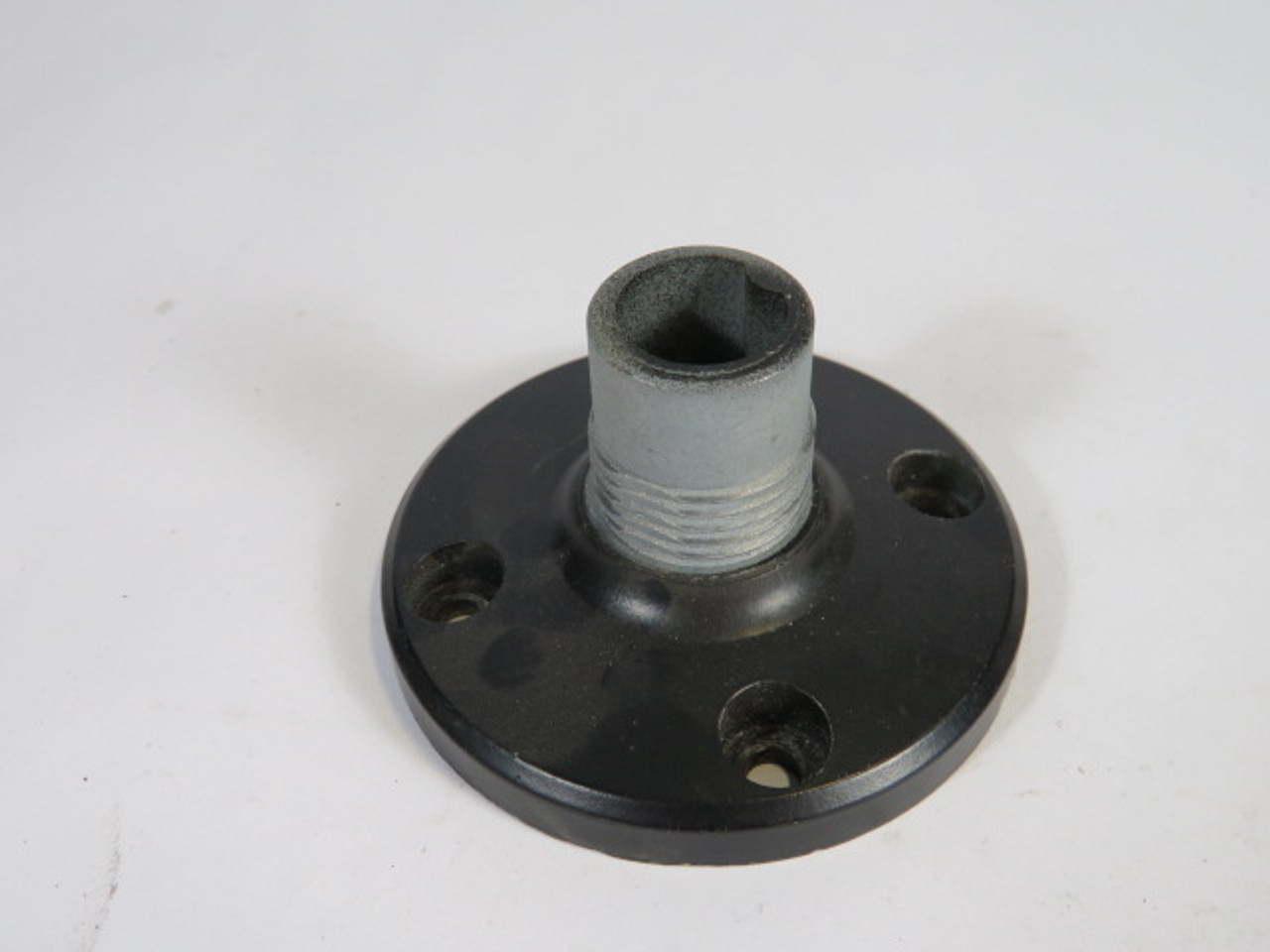 Telemecanique XVBC11 084599 Tube Support Plate for Stack Light USED