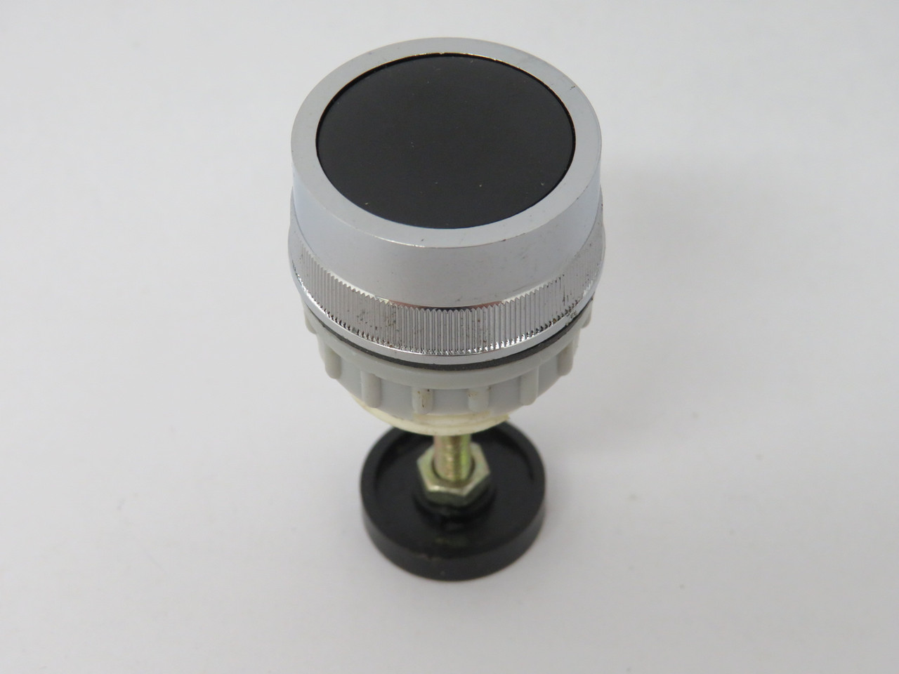 Generic Momentary Black 22.5mm Panel Mount Push Button 3/4" SHAFT SHELF WEAR NOP