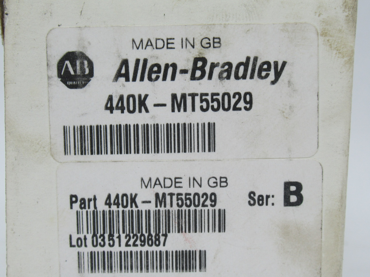 Allen-Bradley 440K-MT55029 Safety Switch Ser. B *NO HEAD/STAINED BOX* NEW