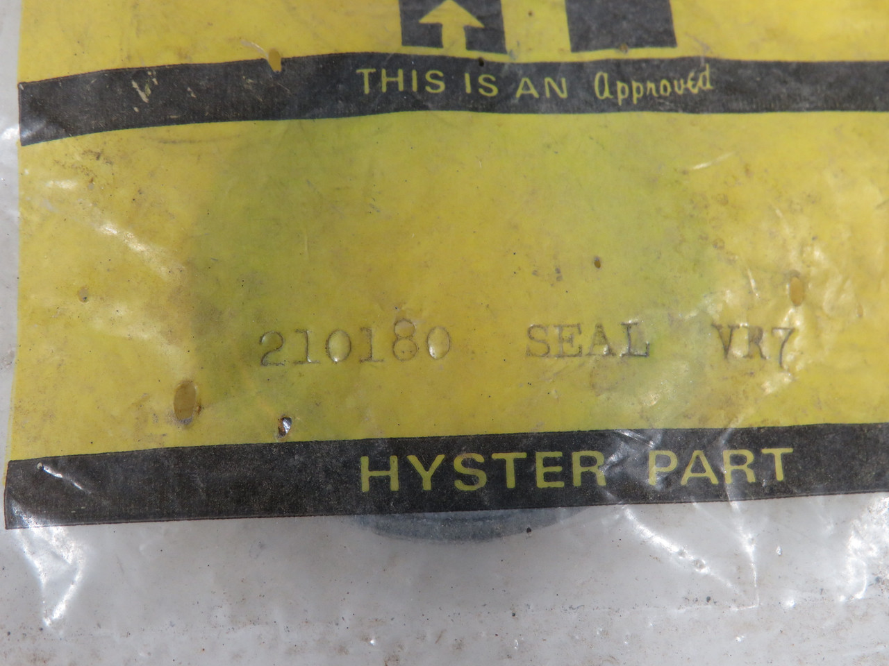 Hyster 210180 Forklift Seal NWB