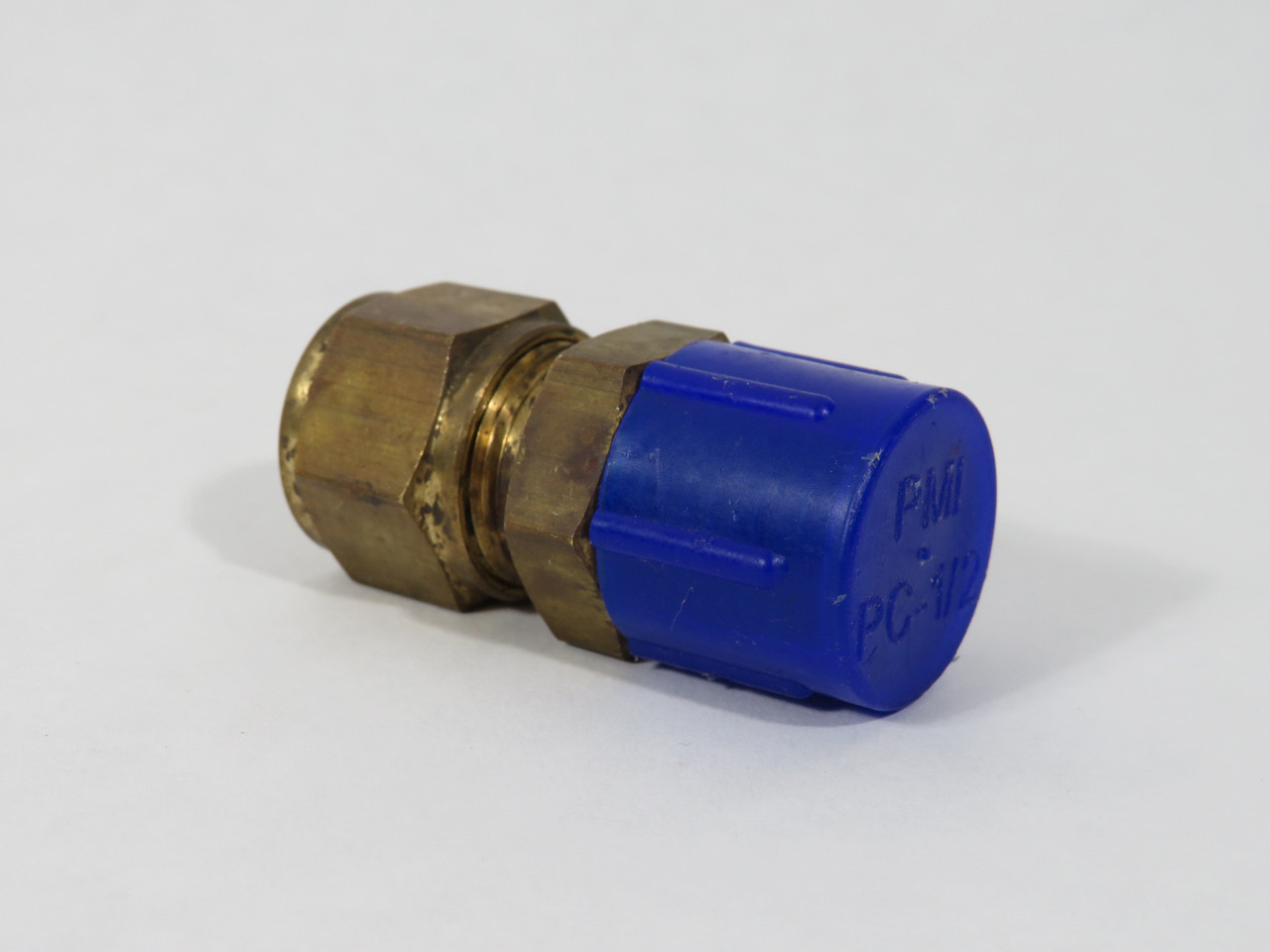 Hoke 8CM8BR Gyrolok Brass Male Connector 1/2" Tube OD 1/2" NPT DISCOLORED NOP