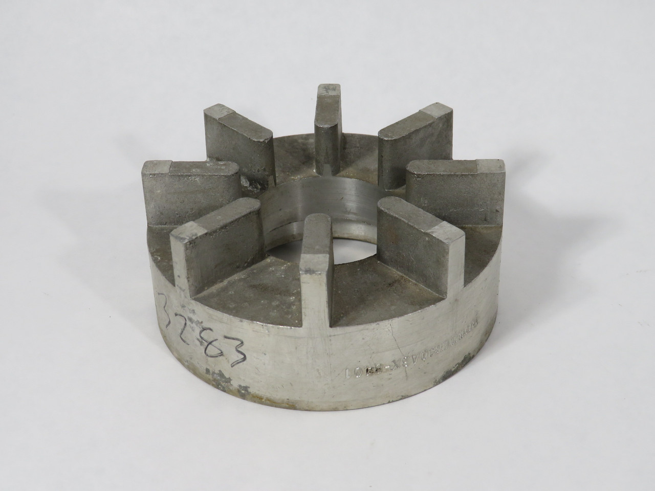 Flexibox 40A3X-8401 A3 Coupling Hub 2.0935" Bore 1.266" Hub W 4.565" OD USED