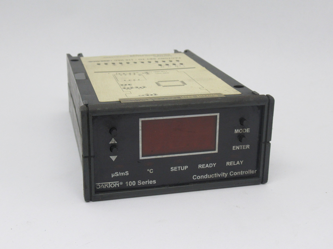 Oakton WD-35100-20 Conductivity Controller 1/8 DIN 110VAC SCRATCHED DISPLAY USED