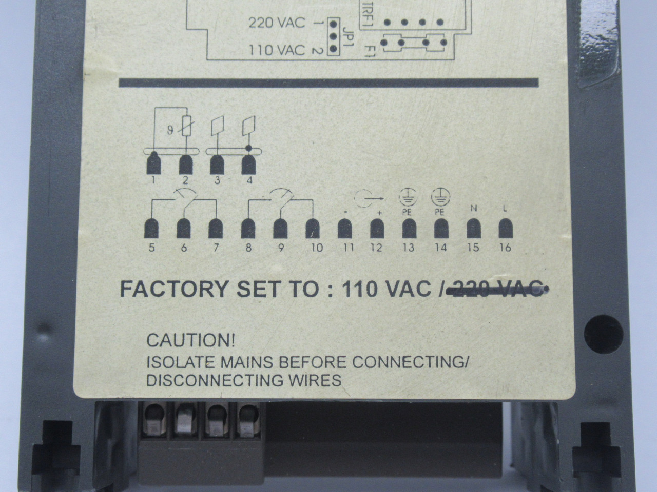 Oakton WD-35100-20 Conductivity Controller 1/8 DIN 110VAC SCRATCHED DISPLAY USED
