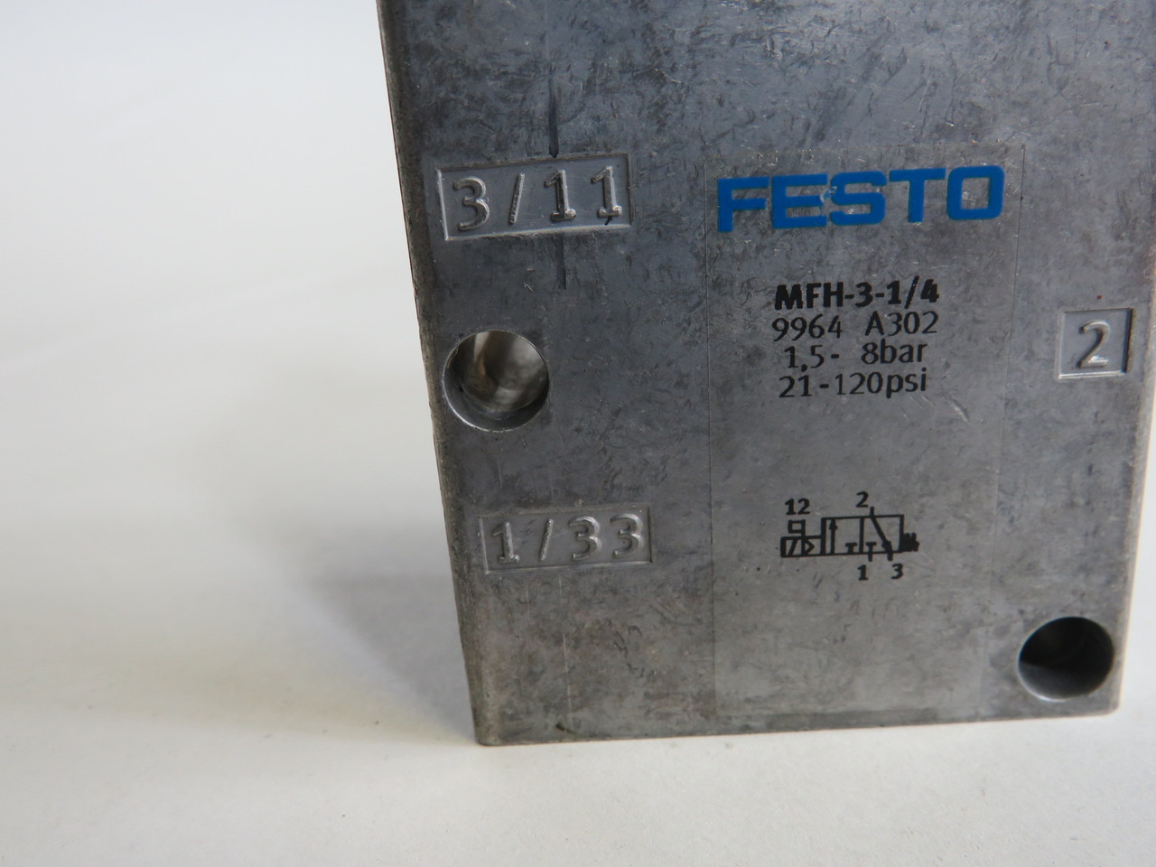 Festo 9964 MFH-3-1/4 3/2 Solenoid Valve 1.5-8 bar 21-120 psi NO COIL USED
