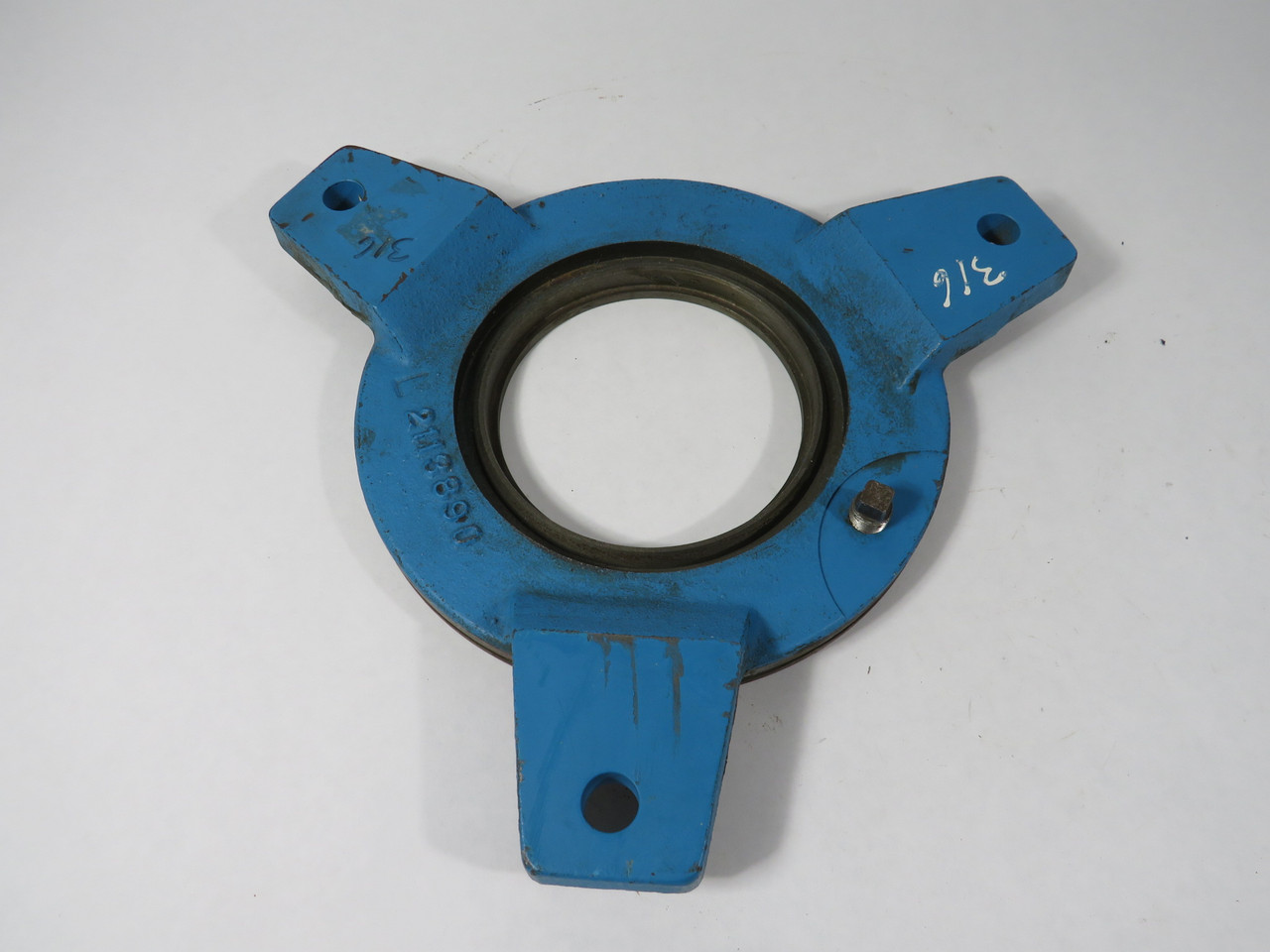 Worthington 2113890 Line Bearing Cover for Pump USED