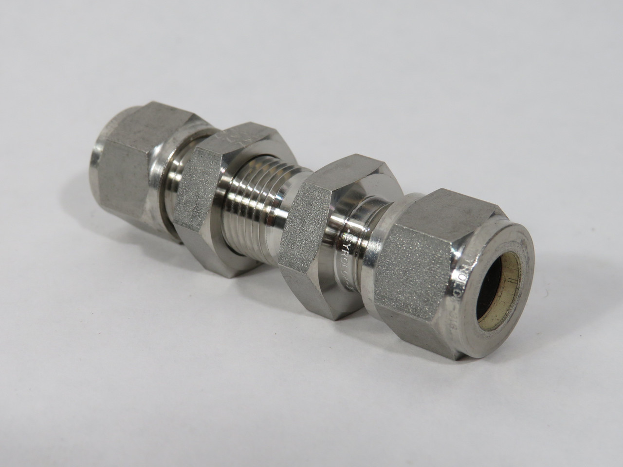 Hoke 6BU316 Gyrolok Stainless Steel Bulkhead Union 3/8" Tube OD SHELF WEAR NOP