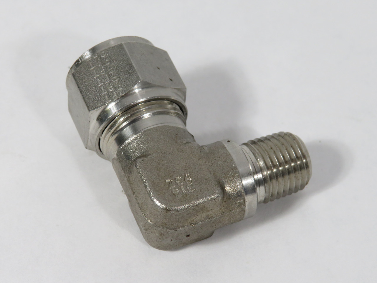 Hoke 8LM4316 Gyrolok  Male Elbow 1/2" Tube OD 1/4" NPT SHELF WEAR NOP