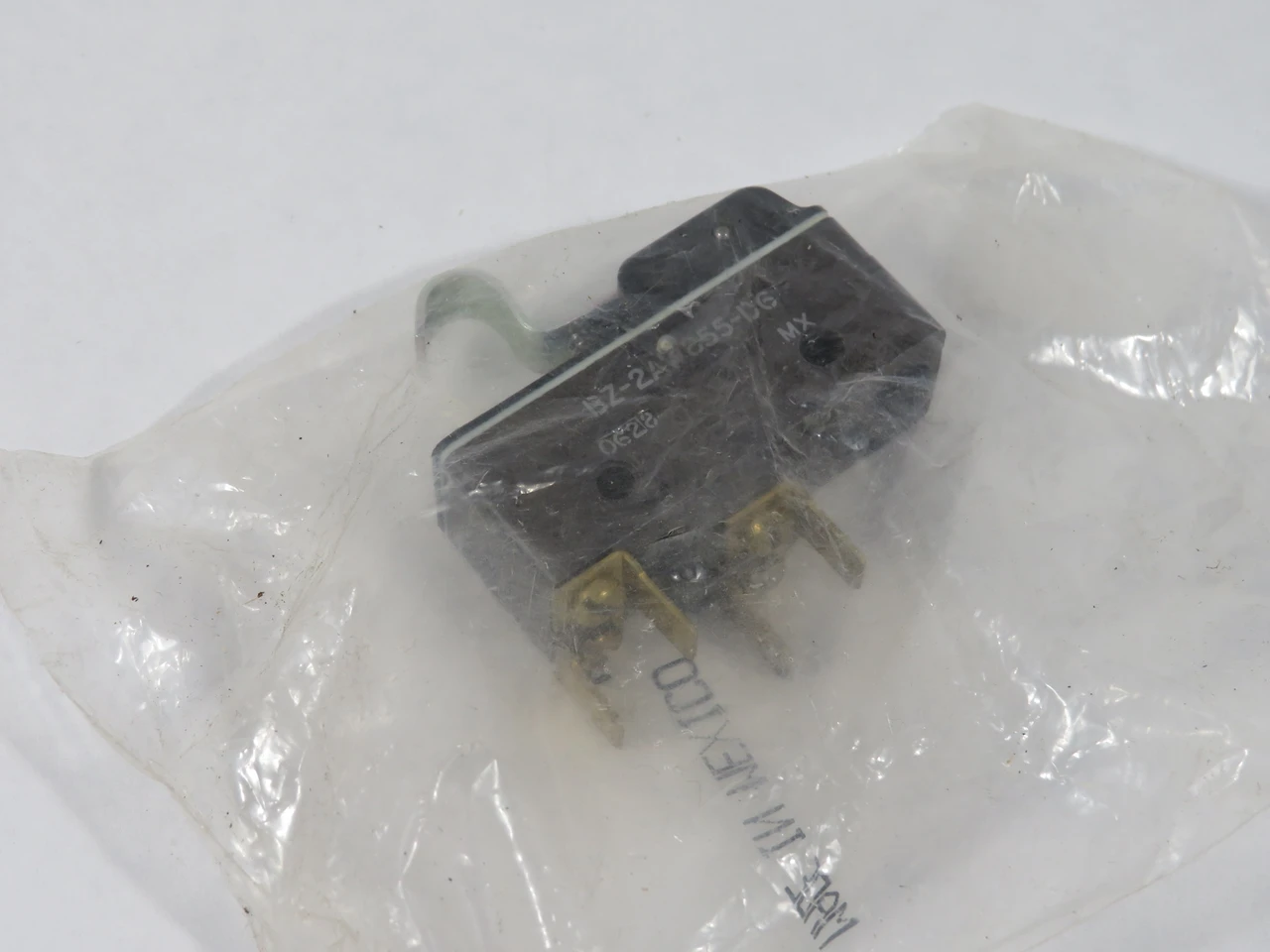 Microswitch BZ-2AW855-D6 Snap Action Limit Switch 15A 125/250/480VAC NOP