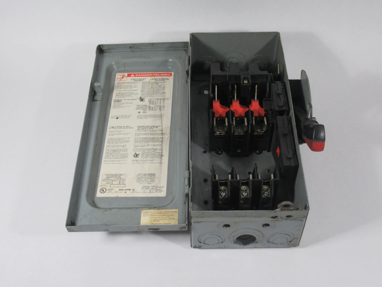 Square D H361 Heavy Duty Fusible Safety Switch 30A 600VAC 3-Pole 50/60Hz USED