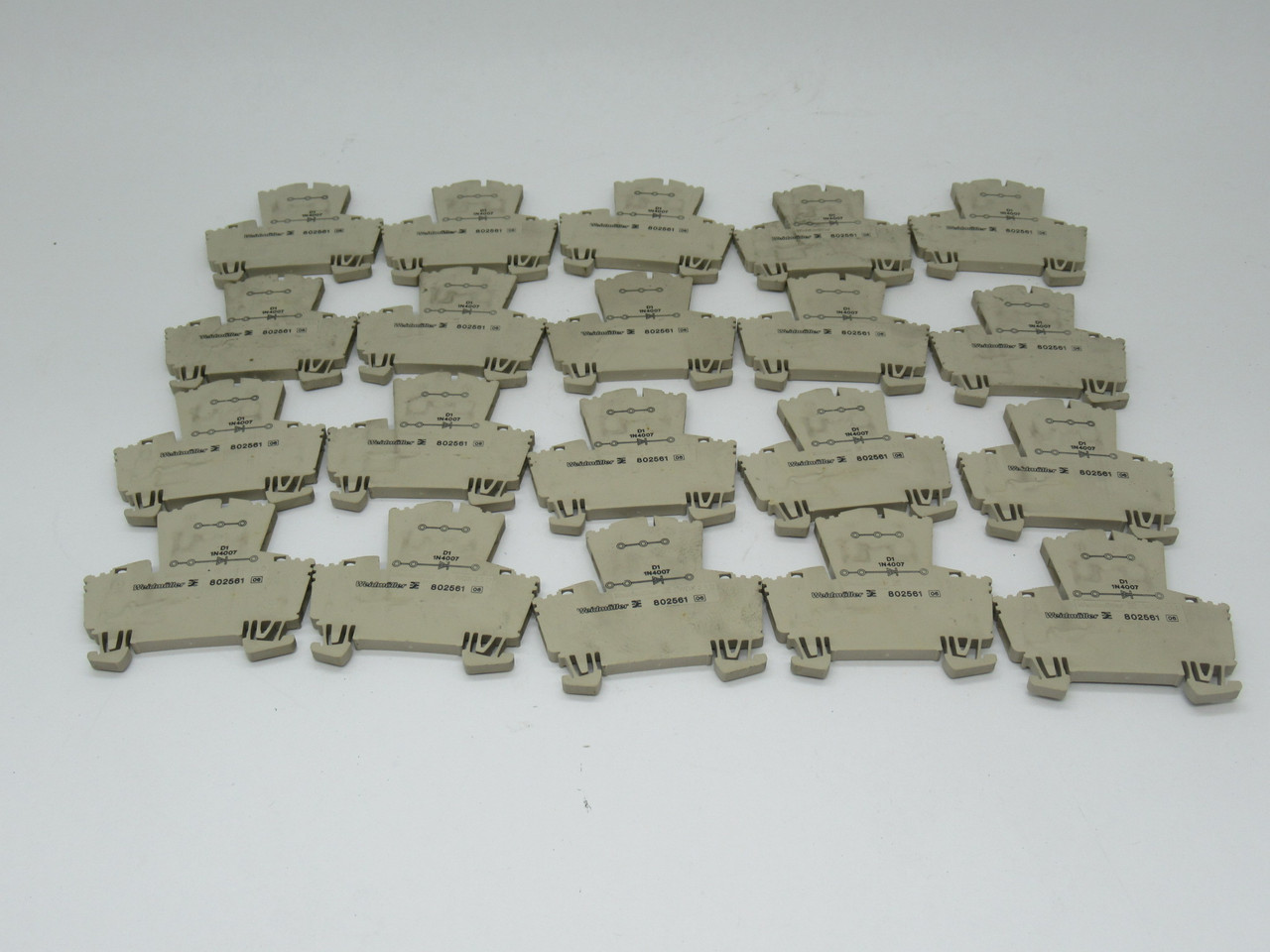 Weidmuller WDK2.5D Terminal Block 2.5mm 26-12AWG Beige Lot of 20 USED