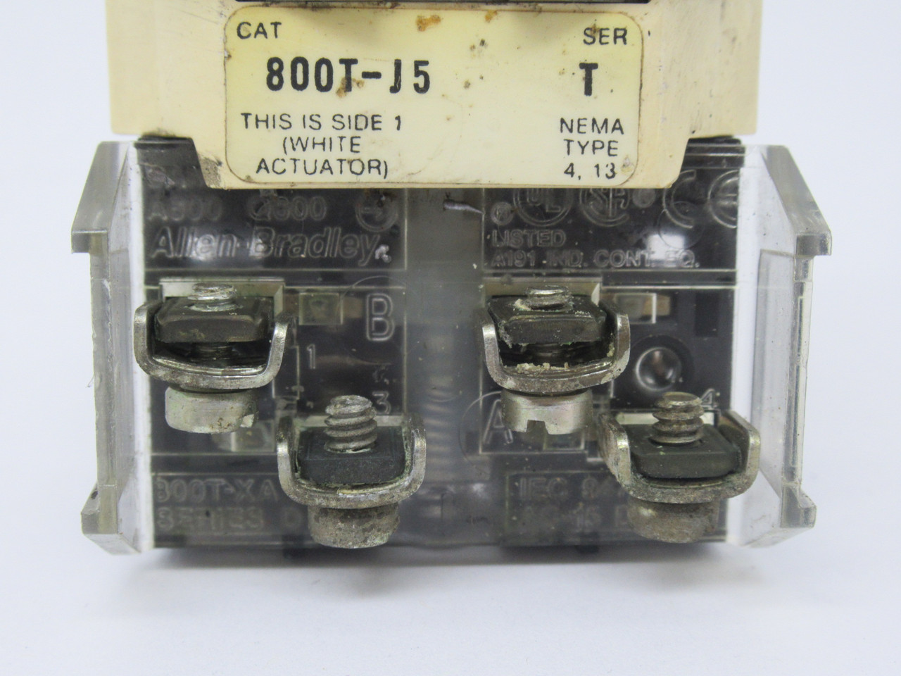 Allen-Bradley 800T-J5A Ser. T Selector Switch 3-Pos. 1NO 1NC USED