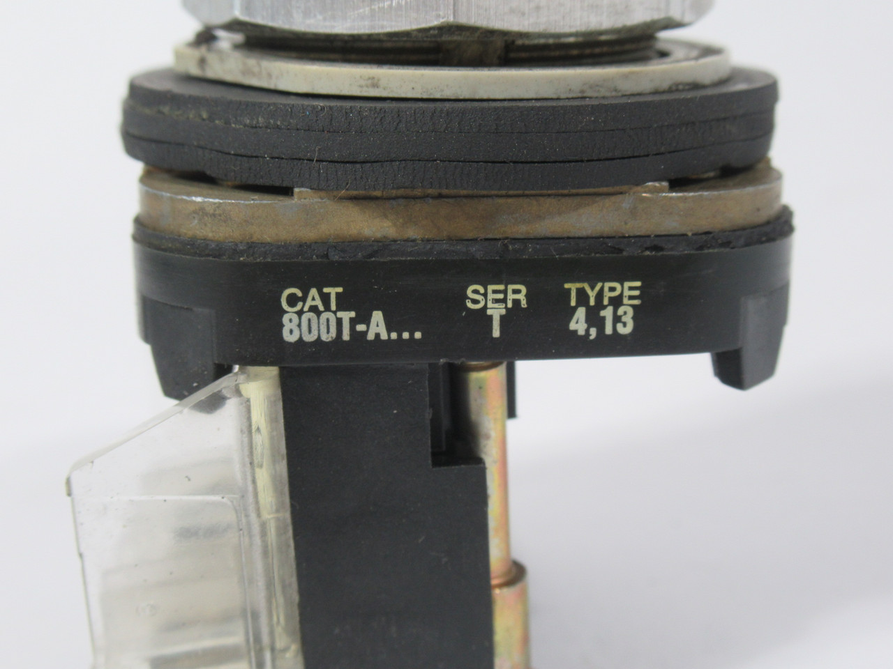 Allen-Bradley 800TC-A1D4 Momentary Contact Flush Push Button 1NCLB Green USED