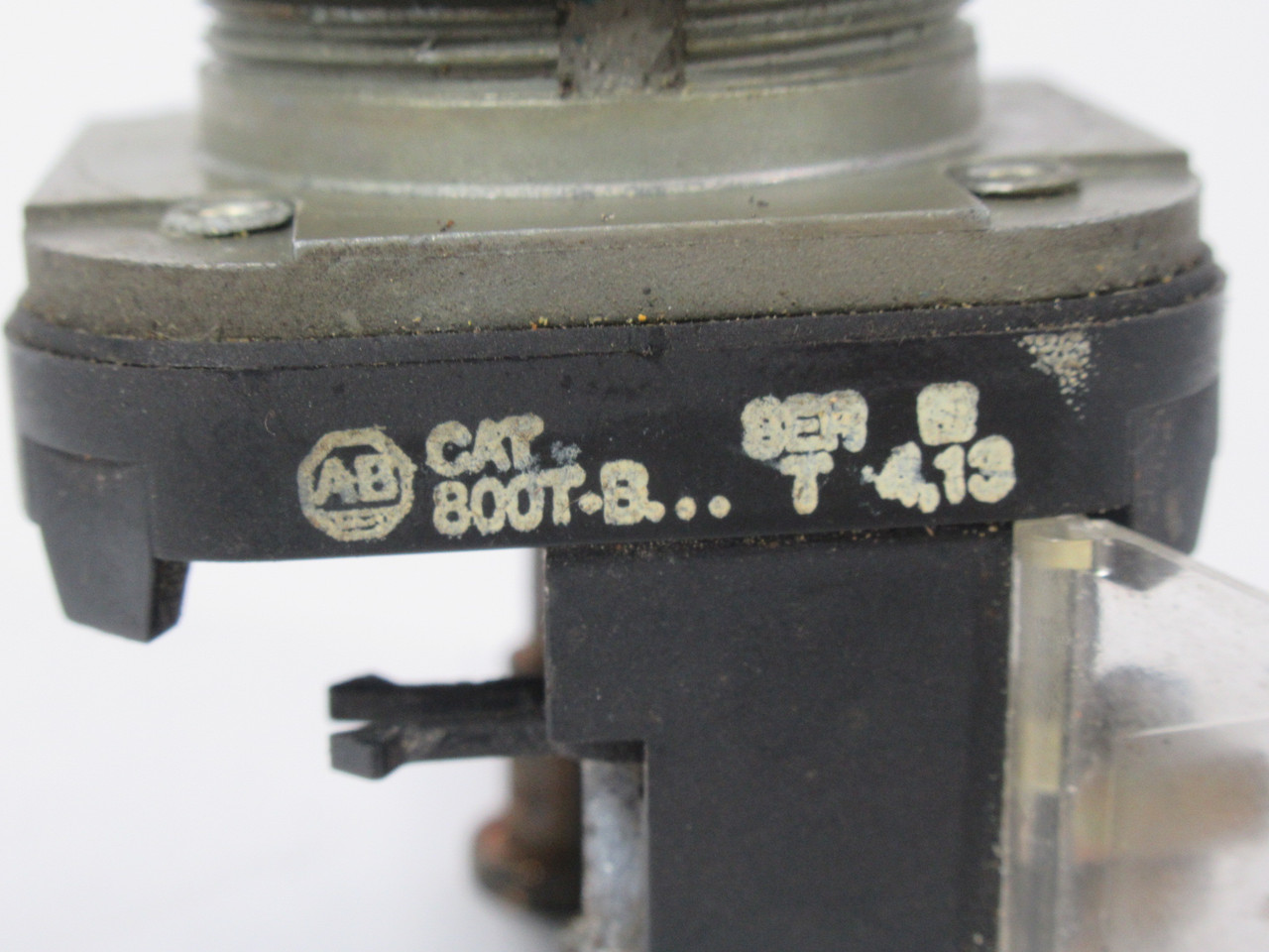Allen-Bradley 800T-B2A Momentary Contact Push Button Ser. T 1NC 1NO Black USED